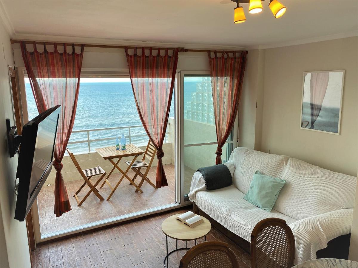 Beachfront Apartment With A Terrace Mareny Barraquetas 외부 사진